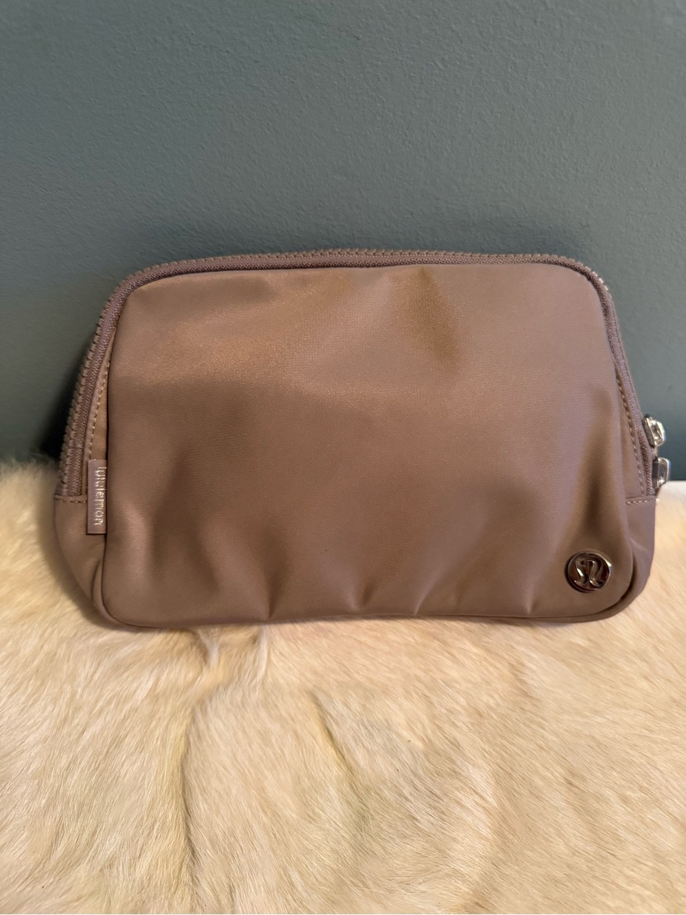 Lululemon Everywhere Belt Bag Large with Long Strap